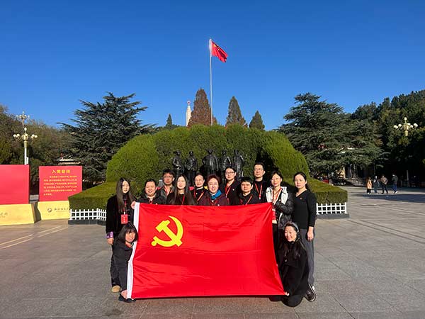 北京某醫院赴西柏坡開展黨建培訓，踐行“趕考”精神